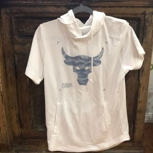 Project rock hoodie short sleeve
